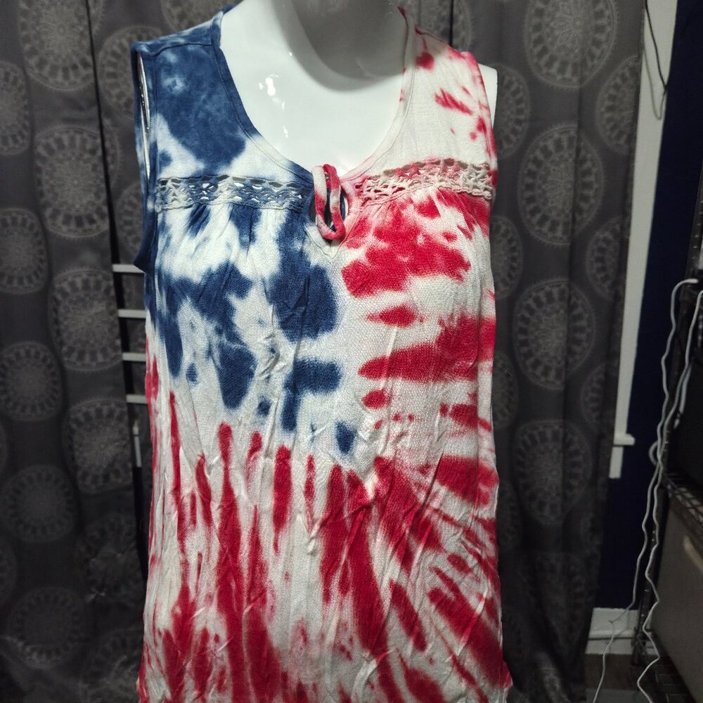 World Unity Red White and Blue Tank Size Small
